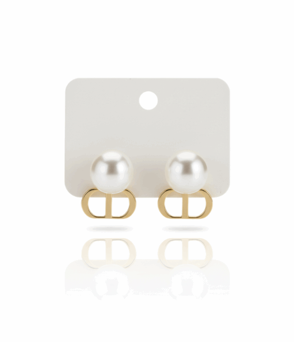 Imitation Charm Pearl Earrings